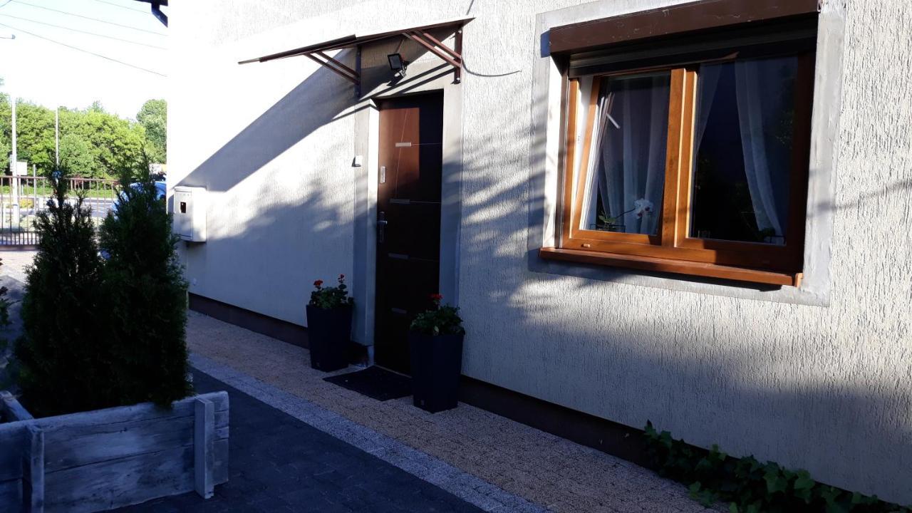 צ'סטוצ'ובה Kameralne Studio W Centrum Czestochowy מראה חיצוני תמונה